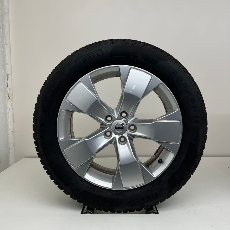 Volvo XC40 - 18 inch