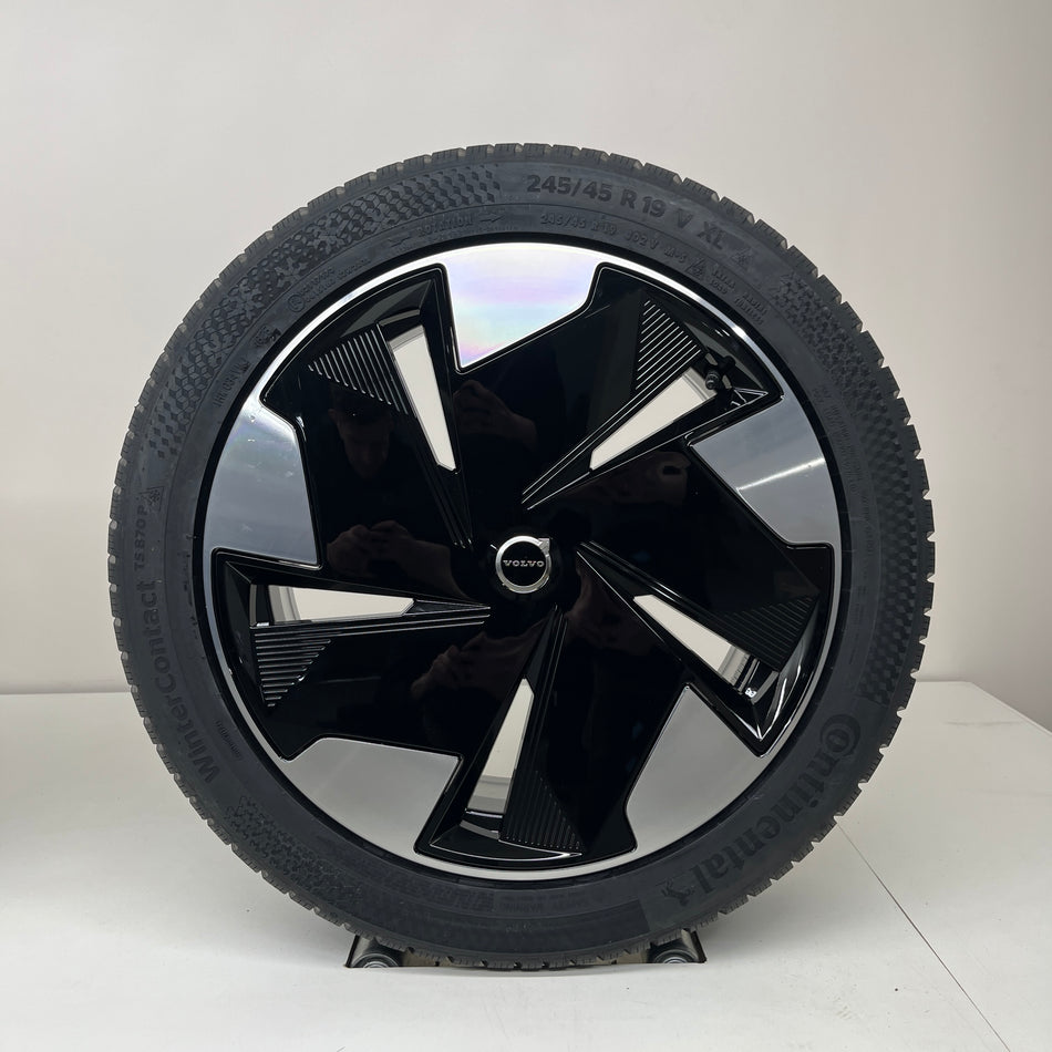 Volvo EX30 - 19 inch