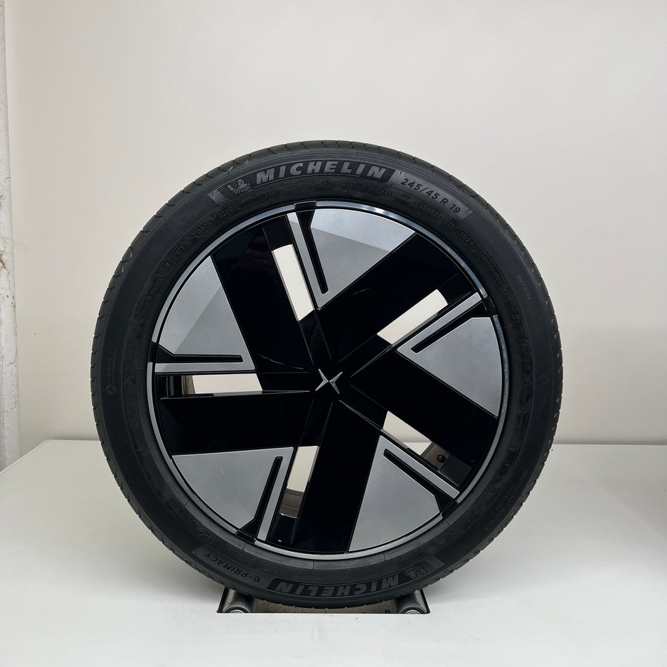 Polestar 2 - 19 inch