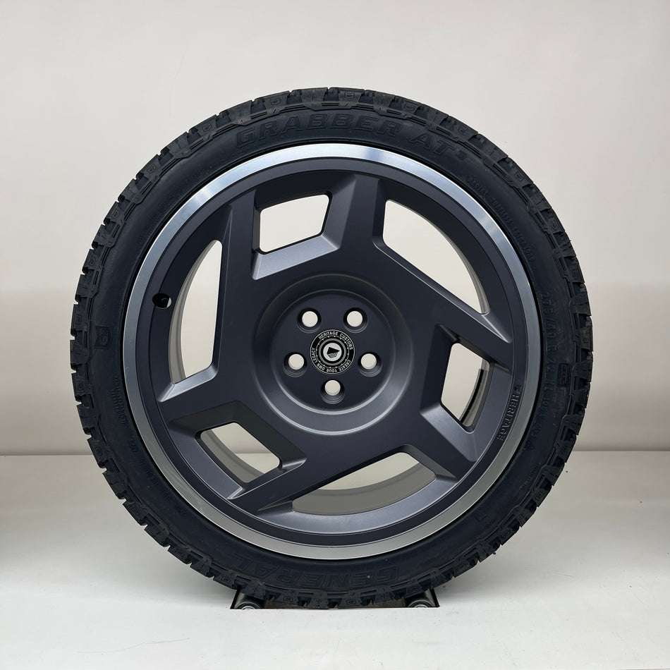 Land Rover Defender - 22 inch